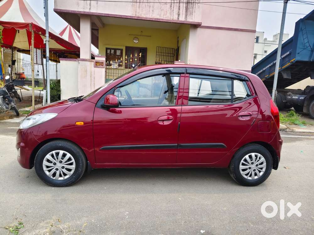 Hyundai I10 Sportz, 2015, Petrol