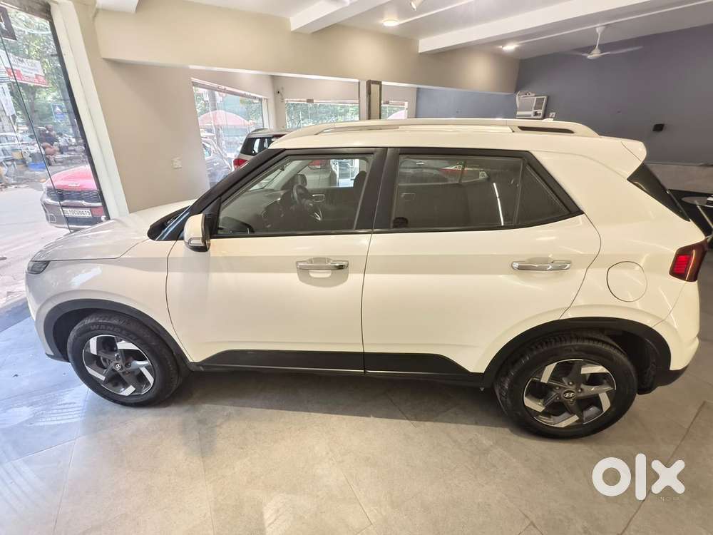 Hyundai Venue Sx Plus Turbo Dct, 2020, Petrol