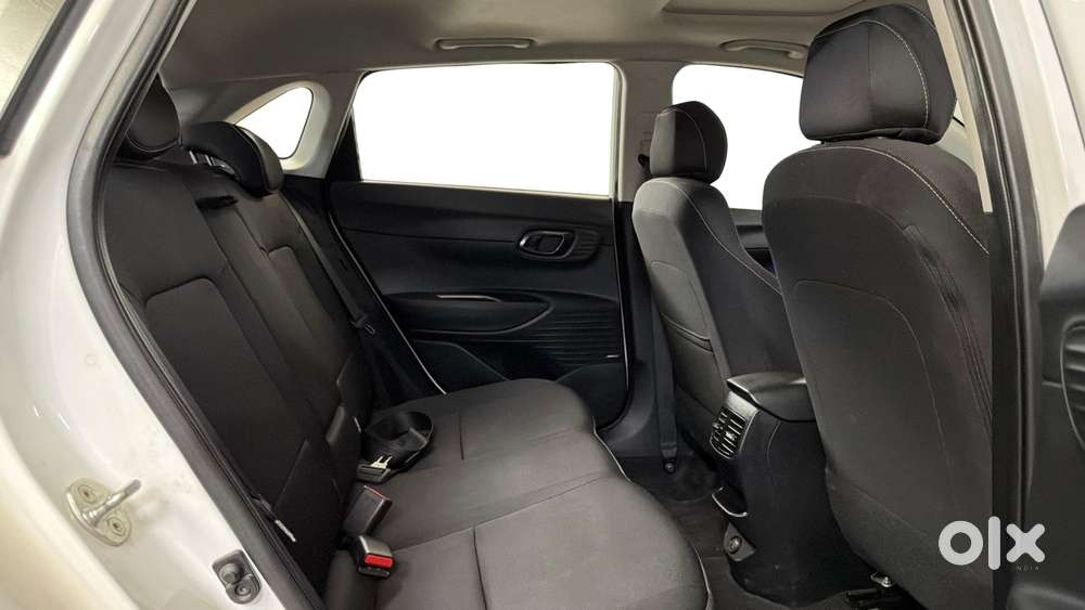 Hyundai New I20 1.2 Asta (o) Mt, 2022, Petrol