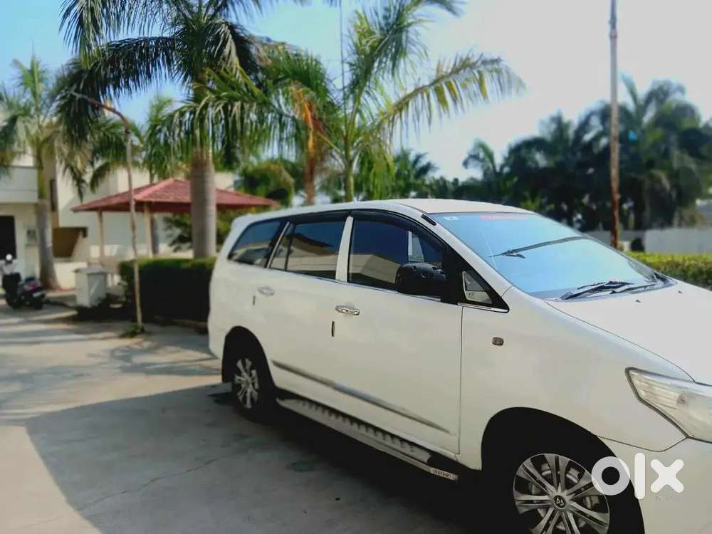 Toyota Innova 2016 Model 2nd Owner