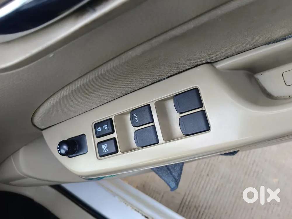 Maruti Suzuki Swift 2012