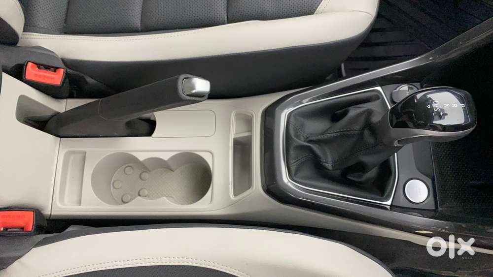 Volkswagen Taigun 1.0 Tsi Topline At, 2025, Petrol