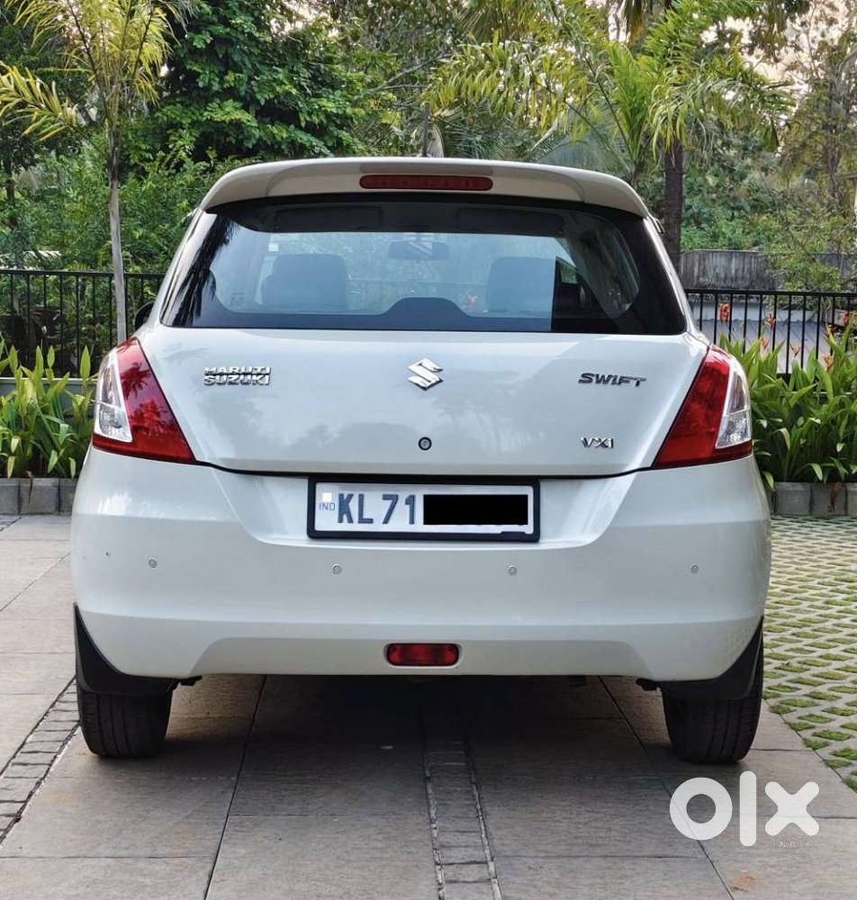 Maruti Suzuki Swift Vxi + Manual, 2016, Petrol