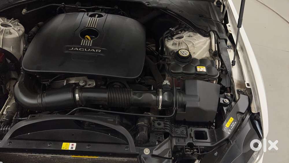 Jaguar Xe Prestige, 2016, Petrol
