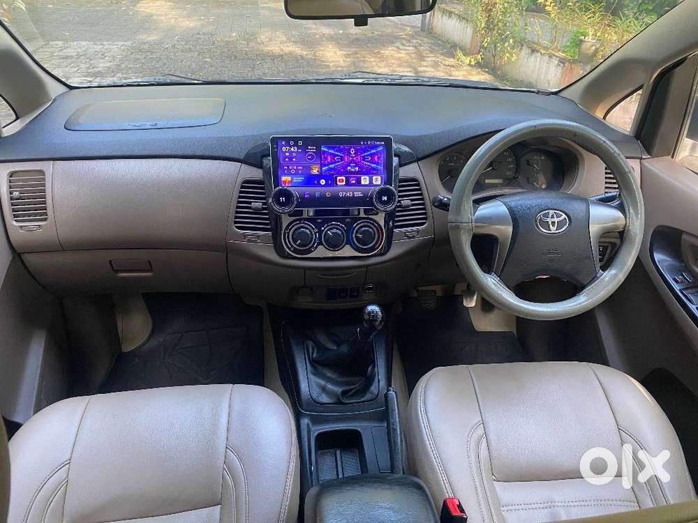 Toyota Innova 2.5 G 2015