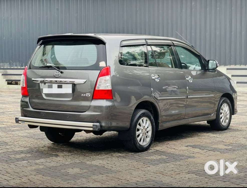 Toyota Innova 2.5 V 7 Str, 2012, Diesel