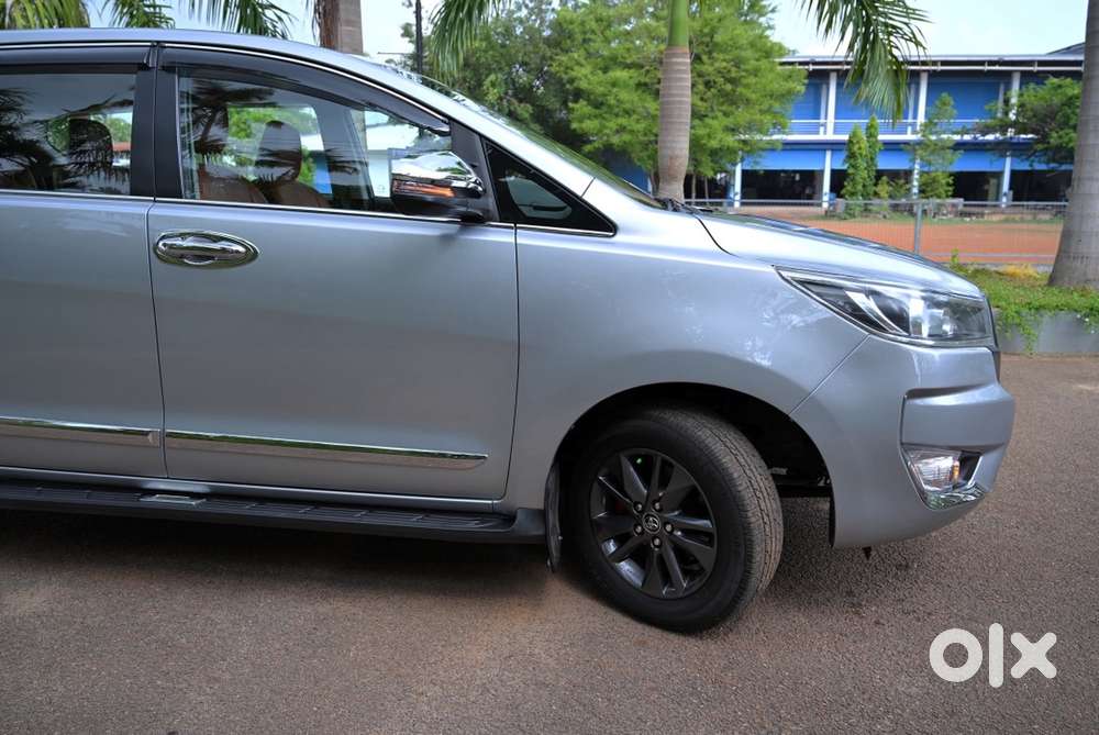 Toyota Innova Crysta 2018 Diesel Well Maintained