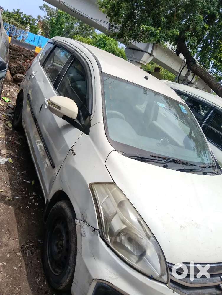 Maruti Suzuki Ertiga 2017 Variant Edition98118ten 8ten 75