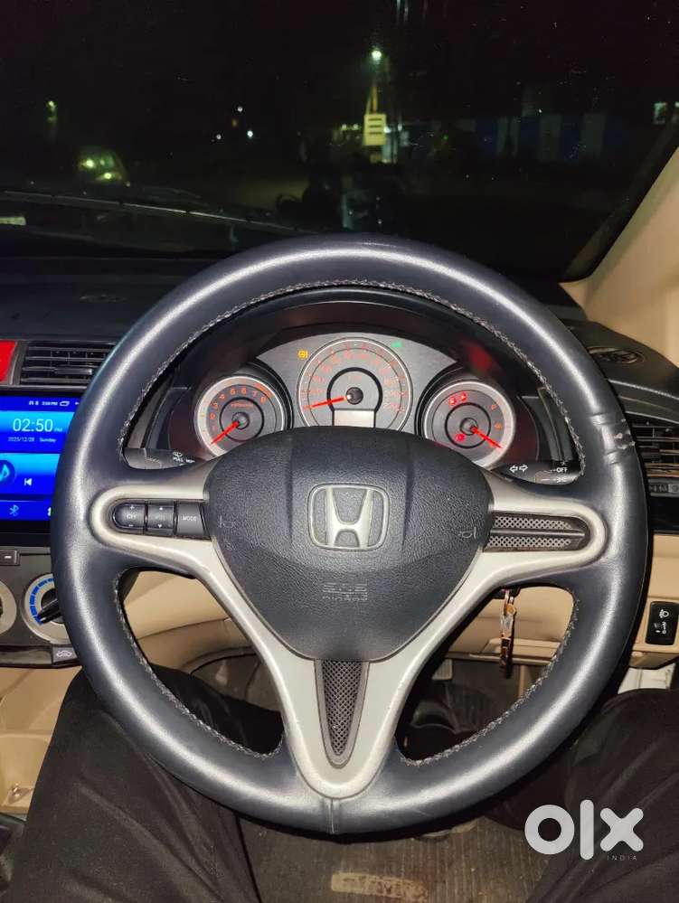 Honda City 
I-v Tec