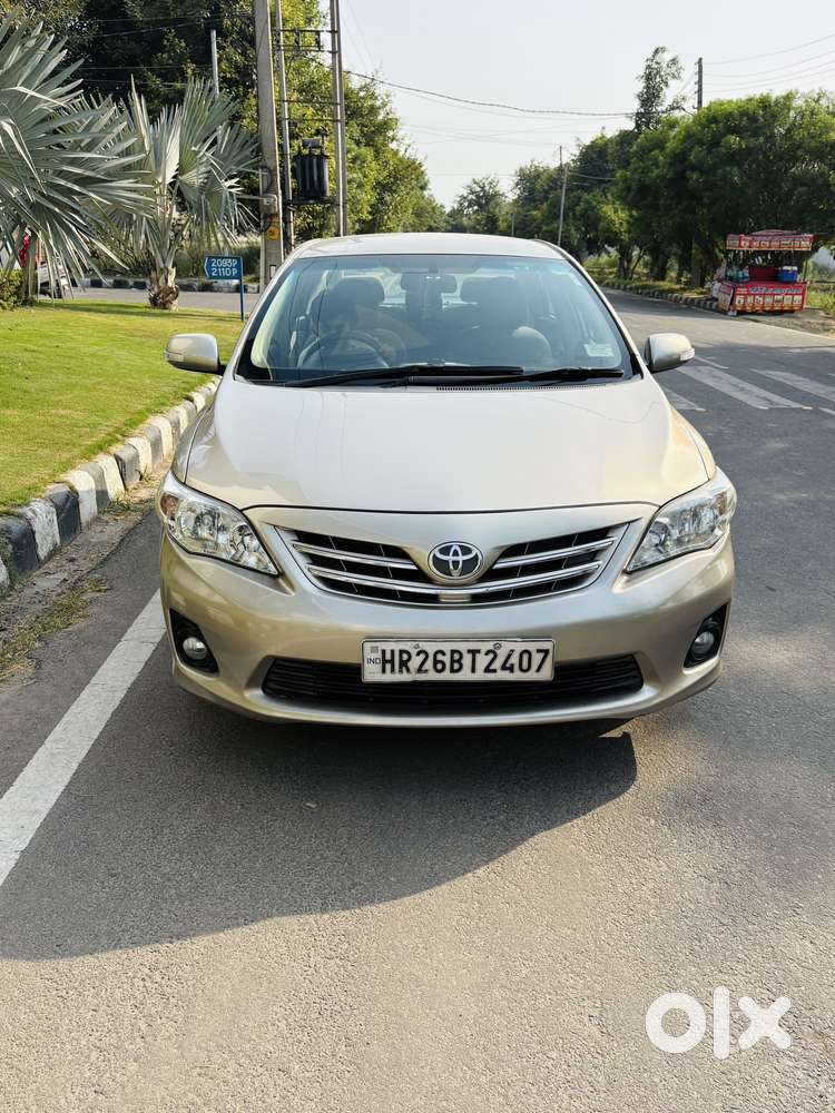 Toyota Corolla Altis 1.8 Sportz, 2012, Petrol