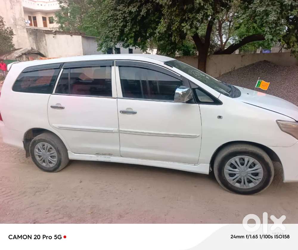 Toyota Innova 2012 Well Mentioned Front 2 Tyre New