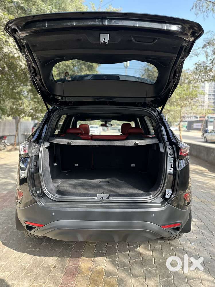 Tata Harrier 2.0 Kryotec Xza Plus (o) Red Dark Edition, 2023, Diesel