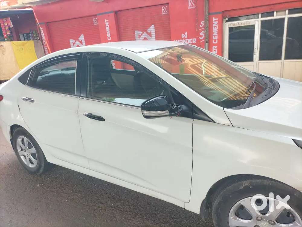 Hyundai Verna 2012 Model