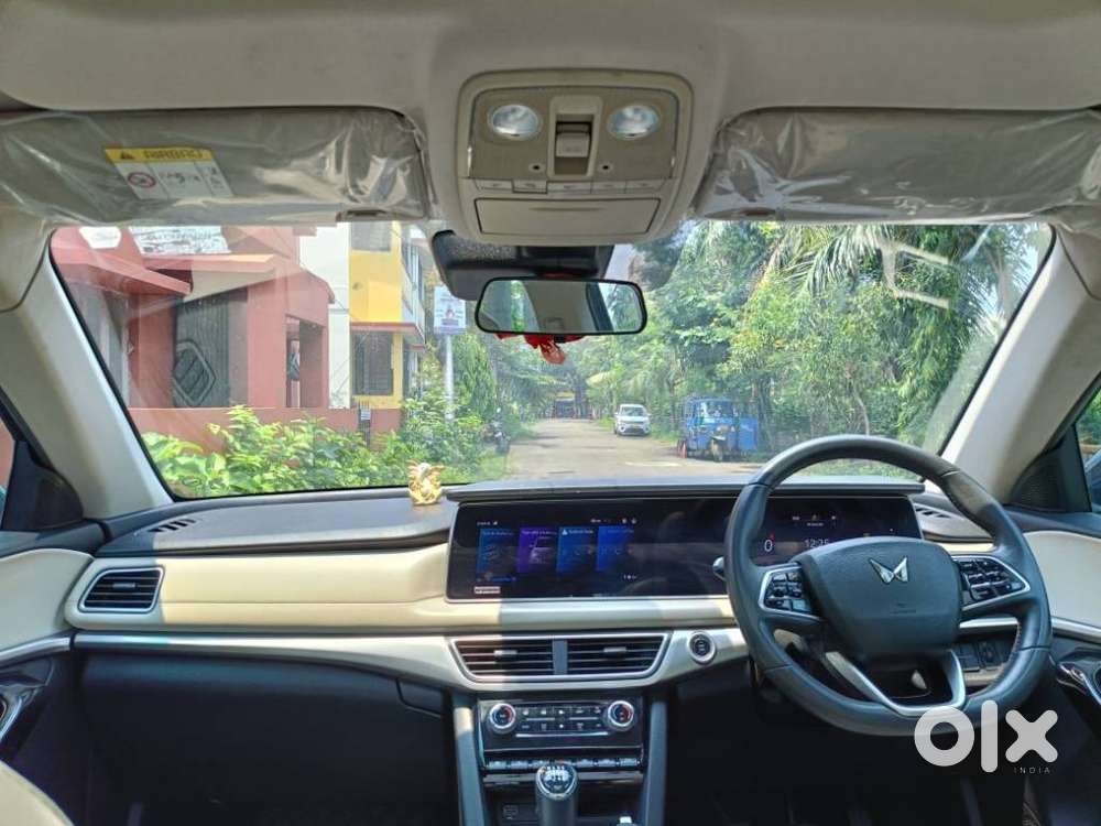 Mahindra Xuv700 2.2 Ax 7 Diesel Mt Str, 2023