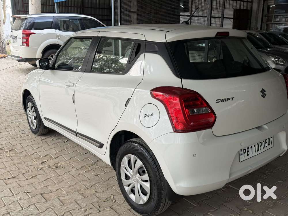 Maruti Suzuki Swift Vxi Optional, 2024, Petrol