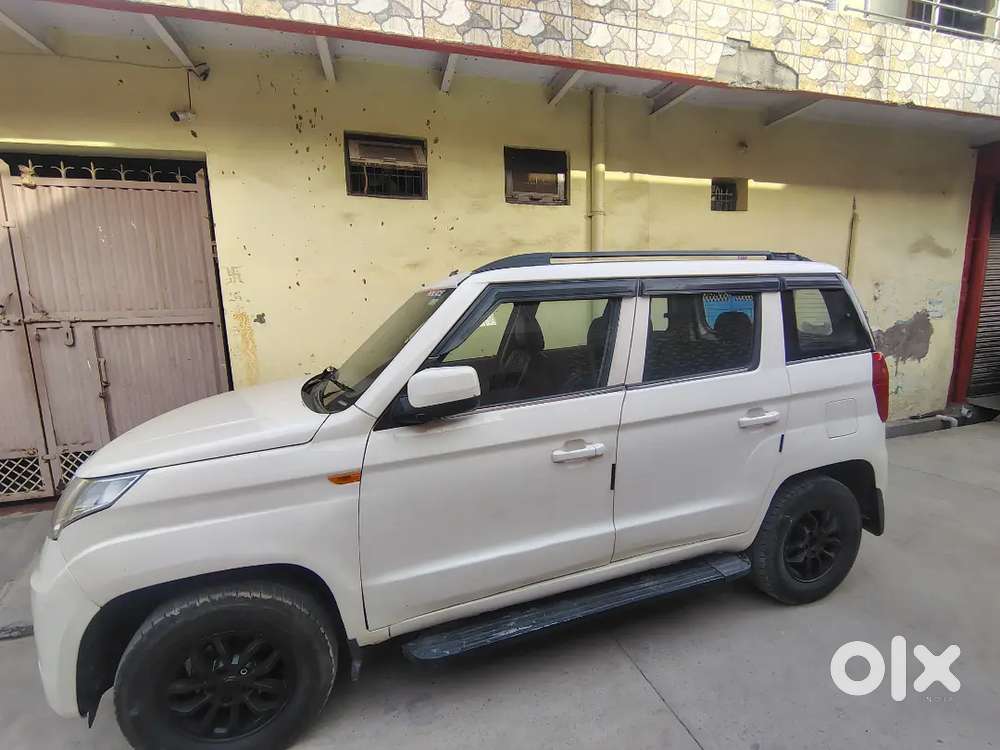 Mahindra Tuv 300 2015 Diesel Well Maintained