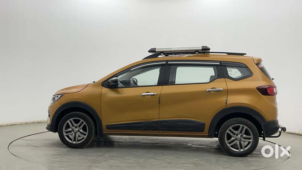 Renault Triber Rxz, 2021, Petrol