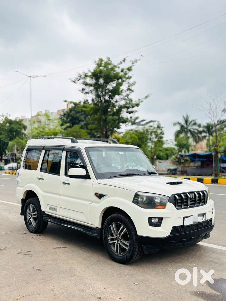 Mahindra Scorpio S6 Plus, 2016, Diesel