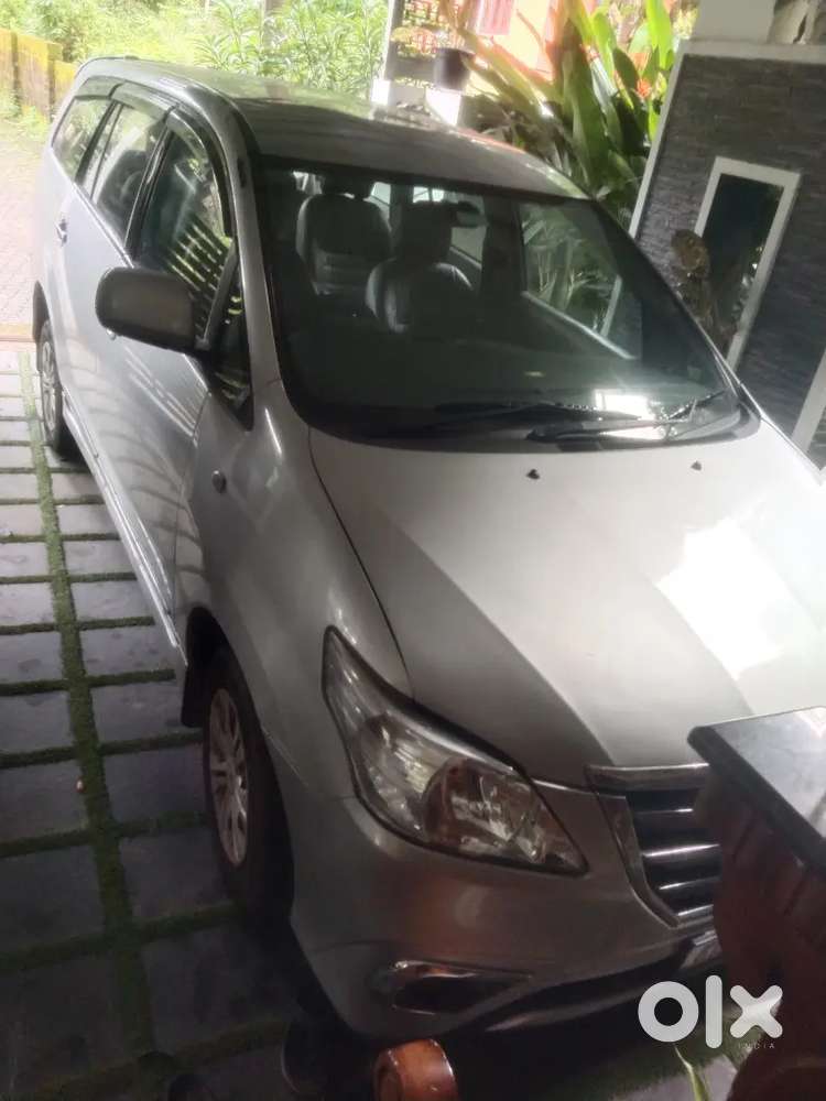Toyota Innova 2012 Diesel With 4th Owner
