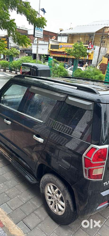 Mahindra Tuv 300 2017