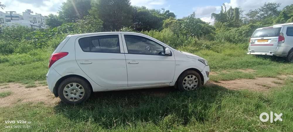 Hyundai I20 2009-2011 Asta, 2012, Petrol