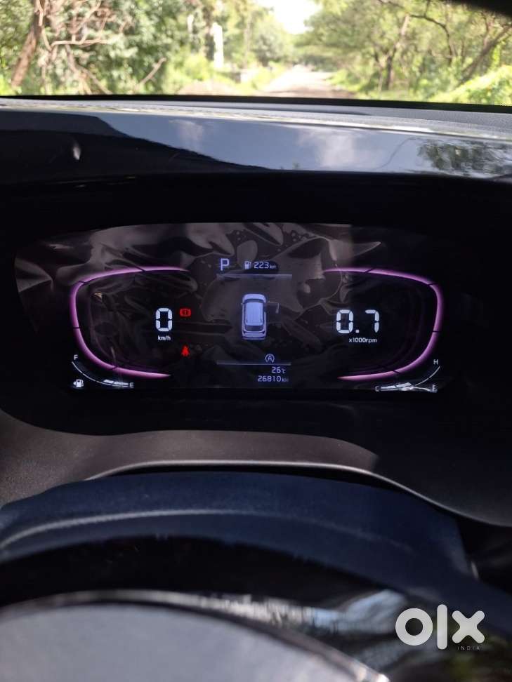 Kia Carens Luxury (o)1.5 Diesel At 7 Str, 2023