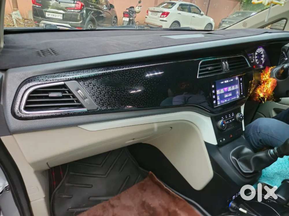 Mahindra Marazzo 1.5 M8 7 Str 2018
