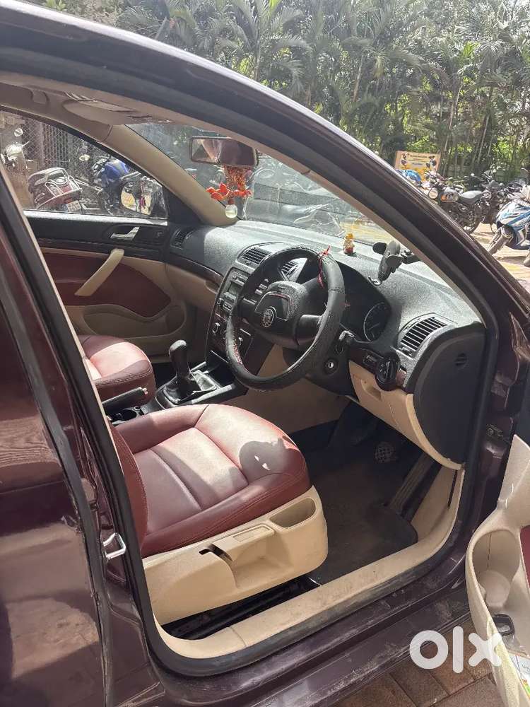 Skoda Laura 2012 Diesel Well Maintained