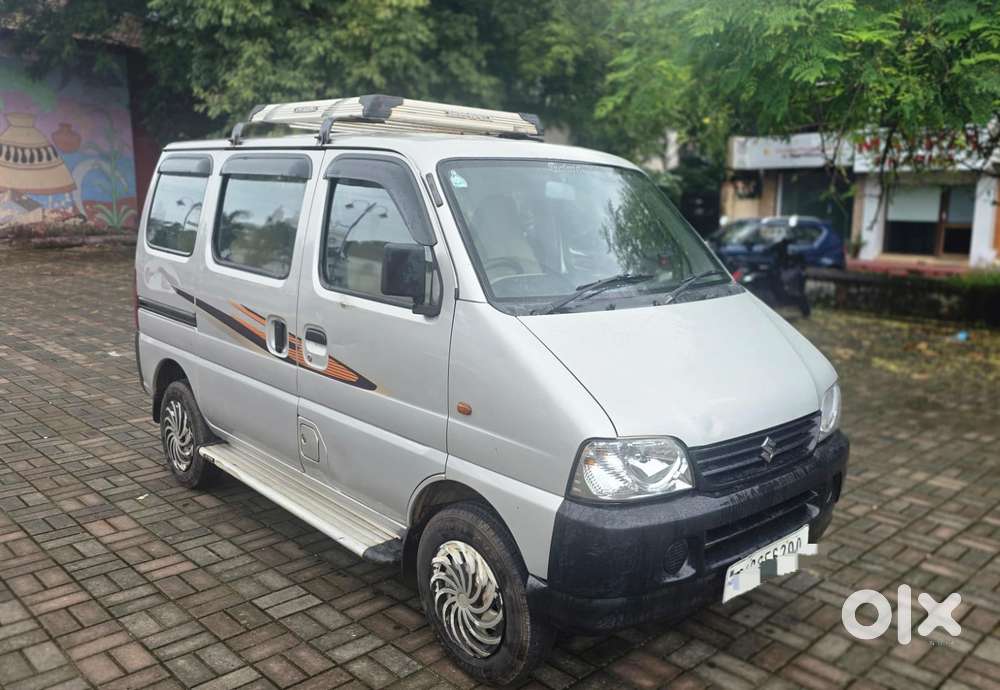 Maruti Suzuki Eeco 7 Seater Standard, 2017, Petrol