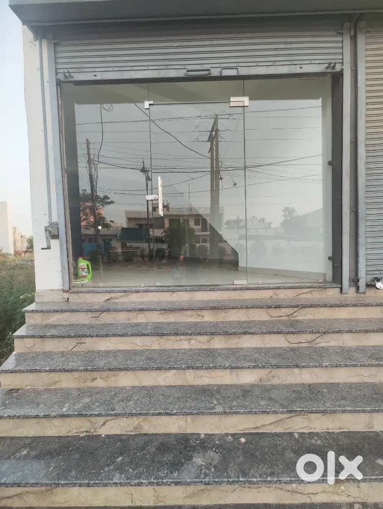 Commercial ground floor rent in sec17