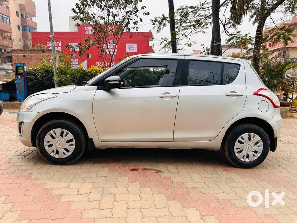 Maruti Suzuki Swift Vxi + Manual, 2017, Petrol