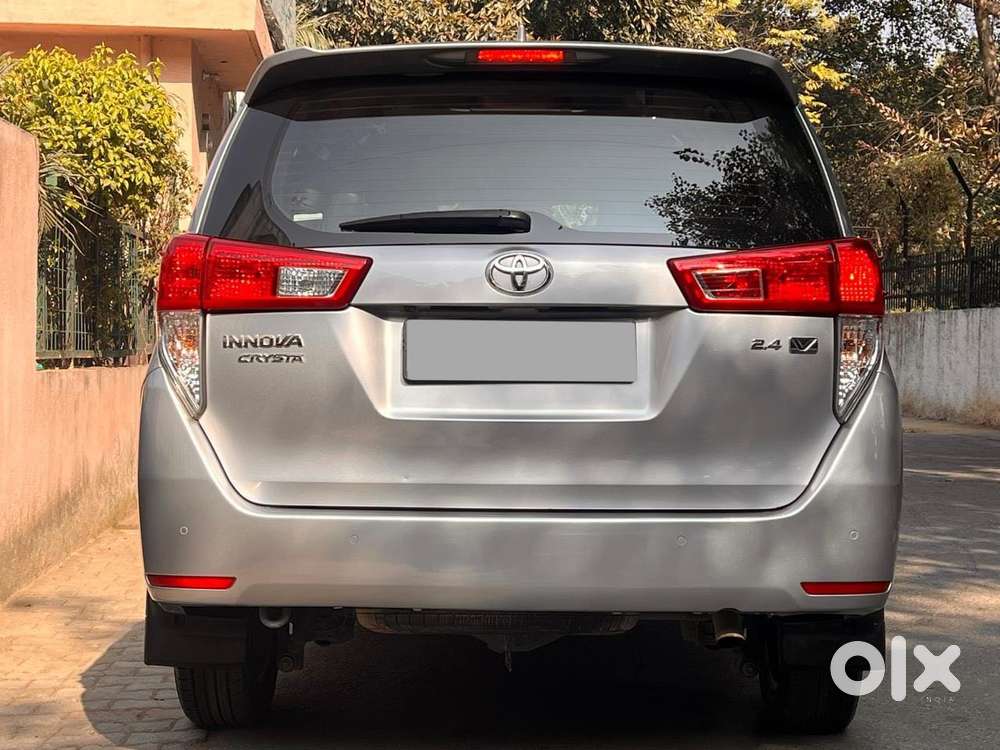 Toyota Innova Crysta