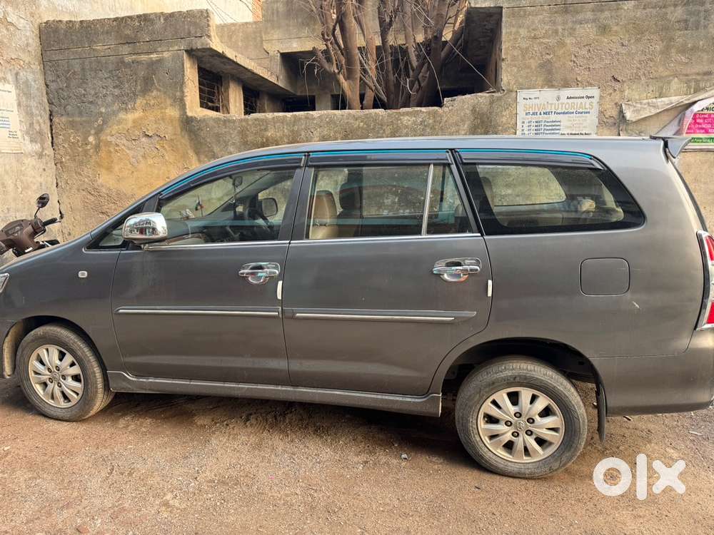 Toyota Innova Diesel 2012