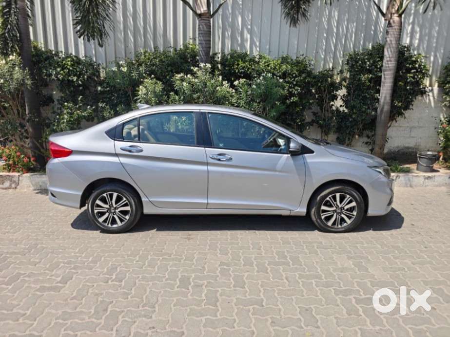 Honda City 1.5 V 4th Gen I-vtec Mt, 2022, Petrol