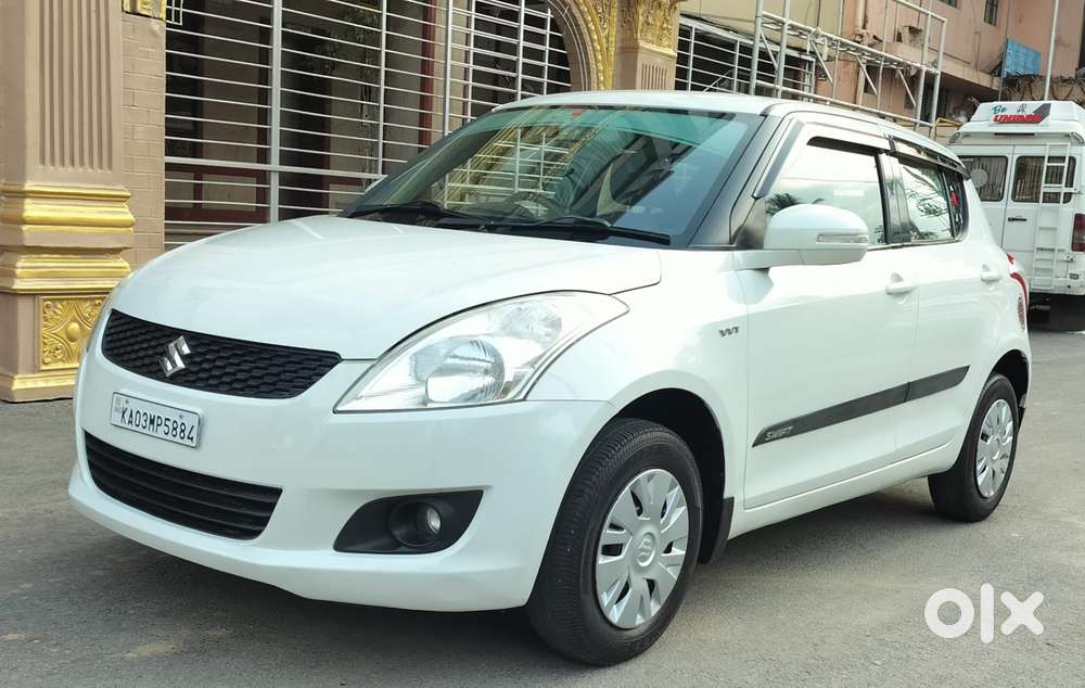 Maruti Suzuki Swift Vxi + Manual, 2011, Petrol