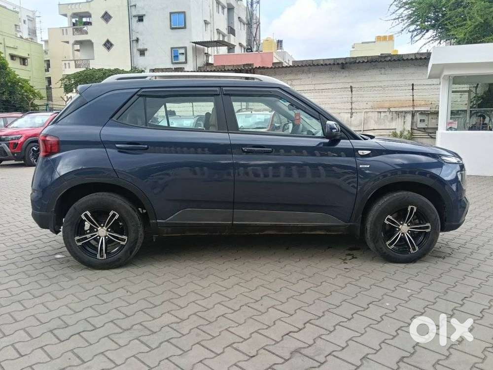 Hyundai Venue 1.0 S (o) Turbo Dct, 2020, Petrol