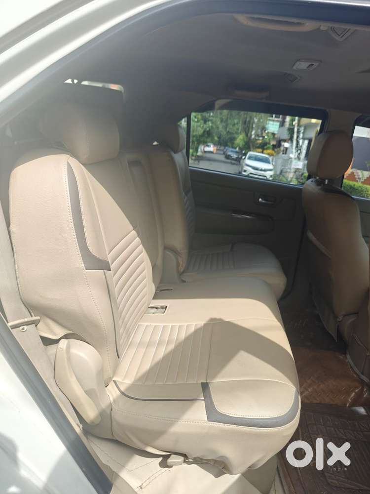 Toyota Fortuner 3.0 4x4 Manual, 2012, Diesel