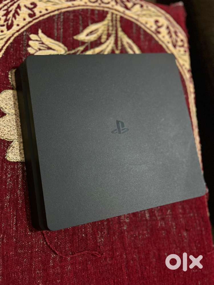 PS 4 slim 1TB