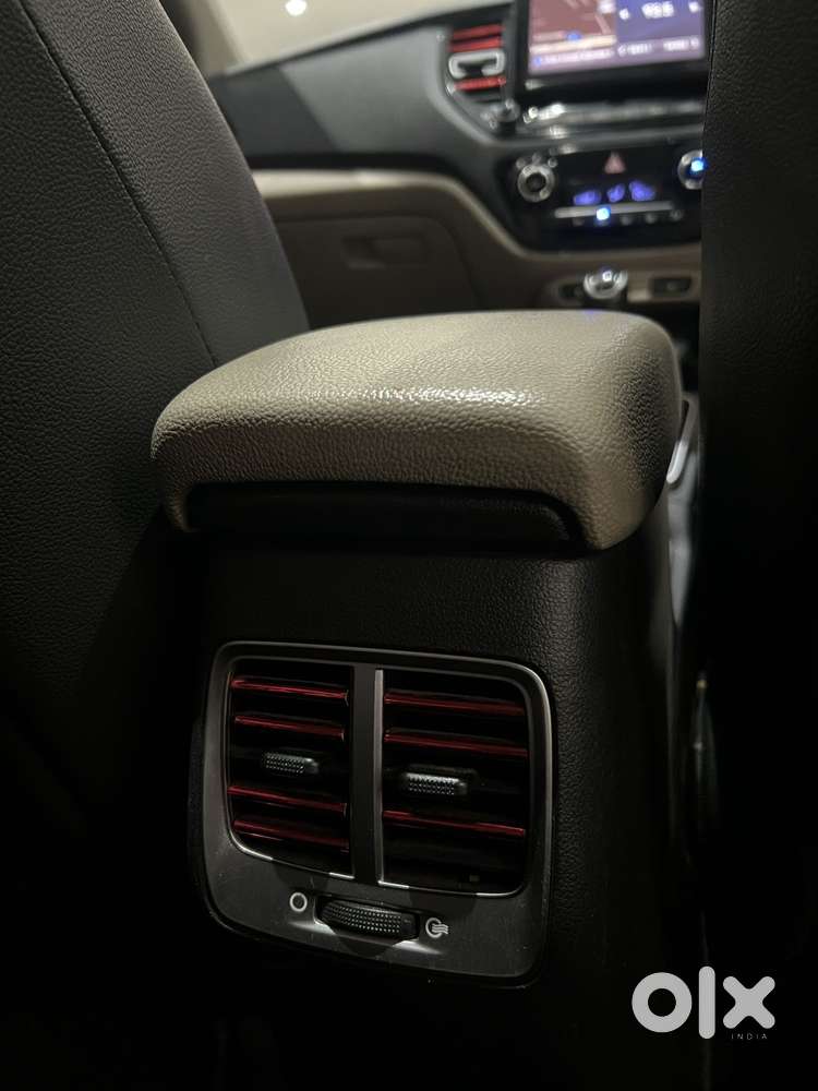 Hyundai Verna 1.5 Sx (o) Ivt, 2022, Petrol