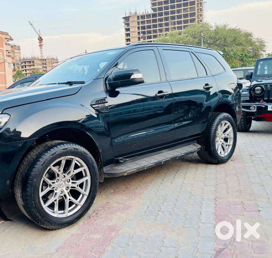 Ford Endeavour 3.2 Titanium At 4x4, 2017, Diesel