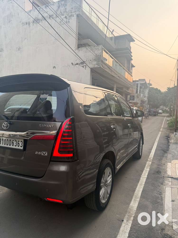 Toyota Innova Diesel 2012