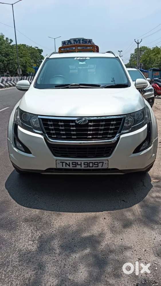 Mahindra Xuv 500 Fwd W11 Car