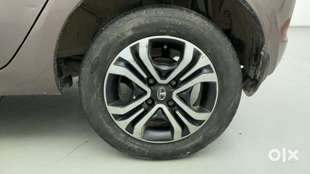 Tata Tiago Xza, 2019, Petrol