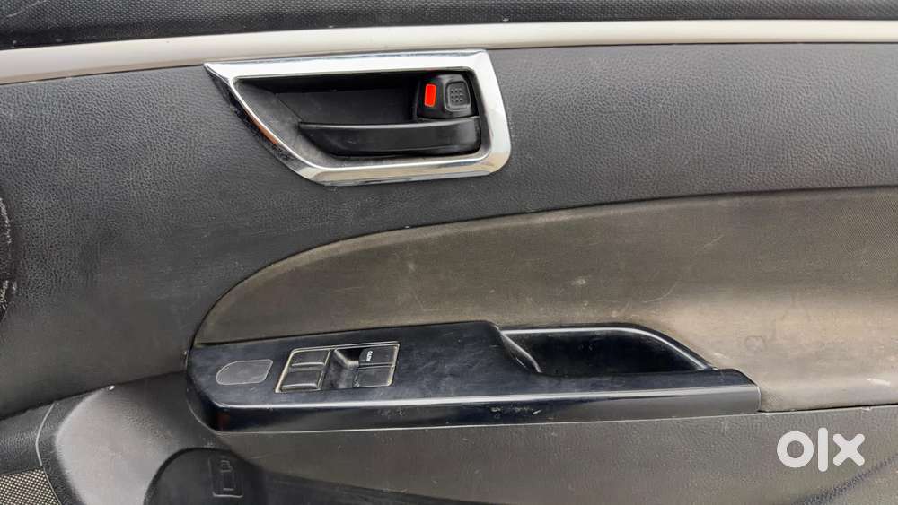 Maruti Suzuki Swift 1.2 Lxi (o), 2017, Petrol