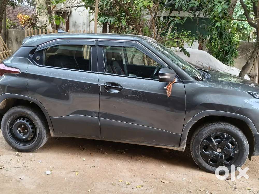 Tata Punch Petrol Cng 10000km Driven With Service Record