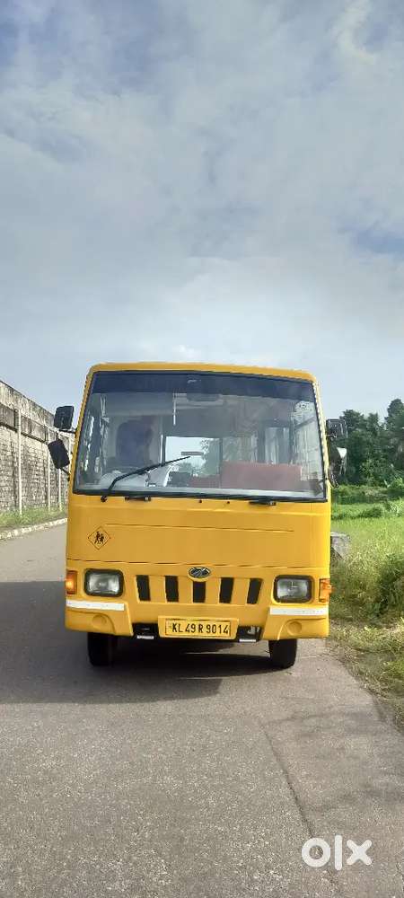 Mahindra 2011 School Bus 26 seater 6 wheel