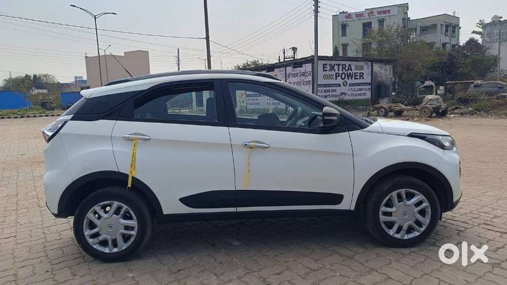 Tata Nexon 1.2 Revotron Xm (s), 2023, Diesel