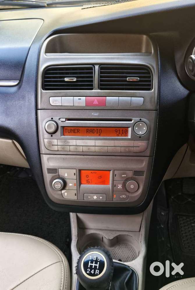 Fiat Linea Emotion 1.4 L T-jet Petrol, 2014, Petrol