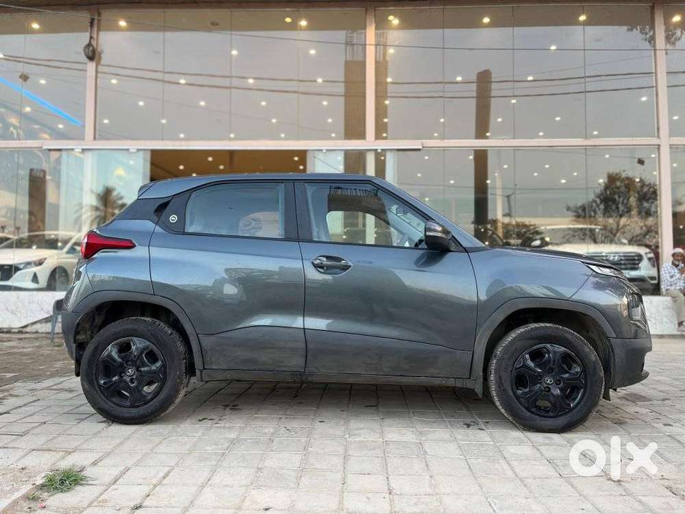 Tata Punch 1.2 Revotron Accomplished Dazzle Pack Amt, 2023, Petrol