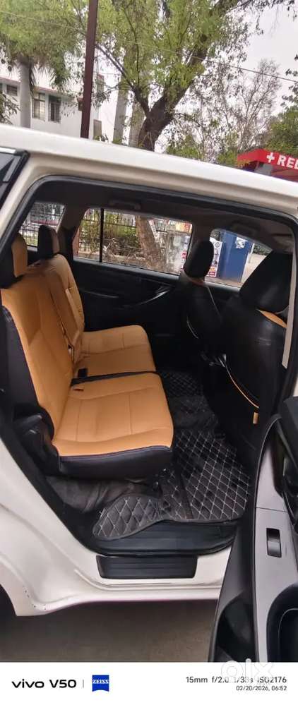 Innova Crysta 2017 Model 6+1